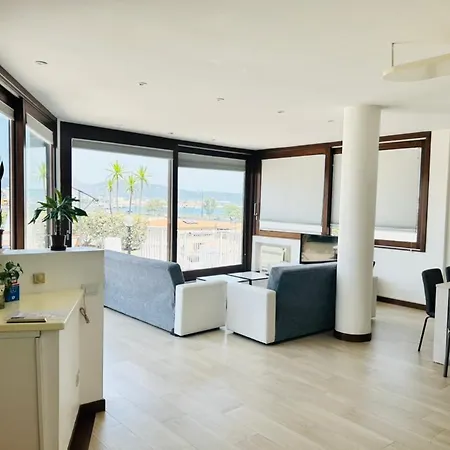 Lejlighed Sunny Rooftop Loft With Gorgeous Views Of Olbia